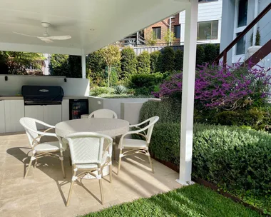 Freedom Biscay dining set in backyard