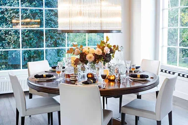 Lighting to dine for