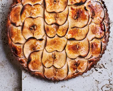 Scorched apple tart