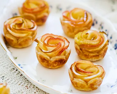 Apple rosebud tarts