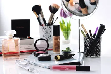 How to organise your bathroom if you’re a beauty junkie