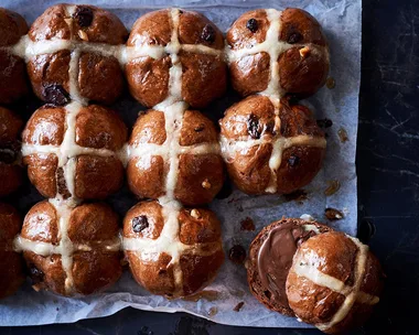 chocolate hot cross buns recipe
