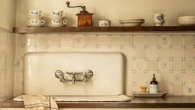 A delft tile splashback.