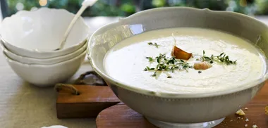 Cauliflower, parsnip & fennel soup with roasted garlic