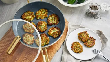 Stanley Tucci ceramic non-stick frypan with lid in Carrara White