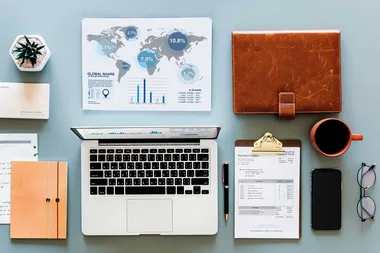 7 things you shouldn’t have at your desk